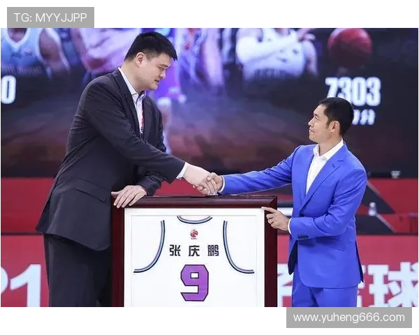 张庆鹏：从篮球场上的传奇到生活中的奋斗者，如何影响年轻一代的成长与梦想