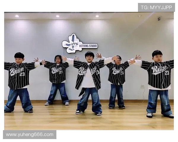 杭州街舞队灵活性表现分析及其对舞蹈风格与团队协作的影响探讨