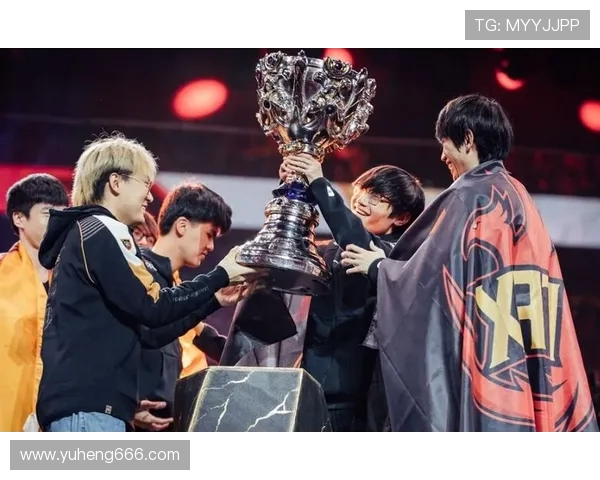 FPX在世界大师赛中的辉煌征程与突破之路全景回顾