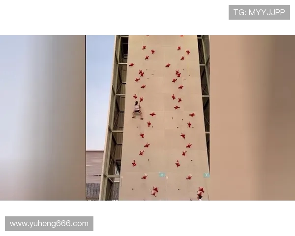 广州攀岩队快攻策略解析与攀岩热点发展趋势探讨